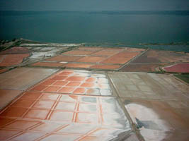 Etang de Berre - marais salants