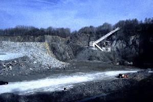 -general view of the quarry (08-04-2000)